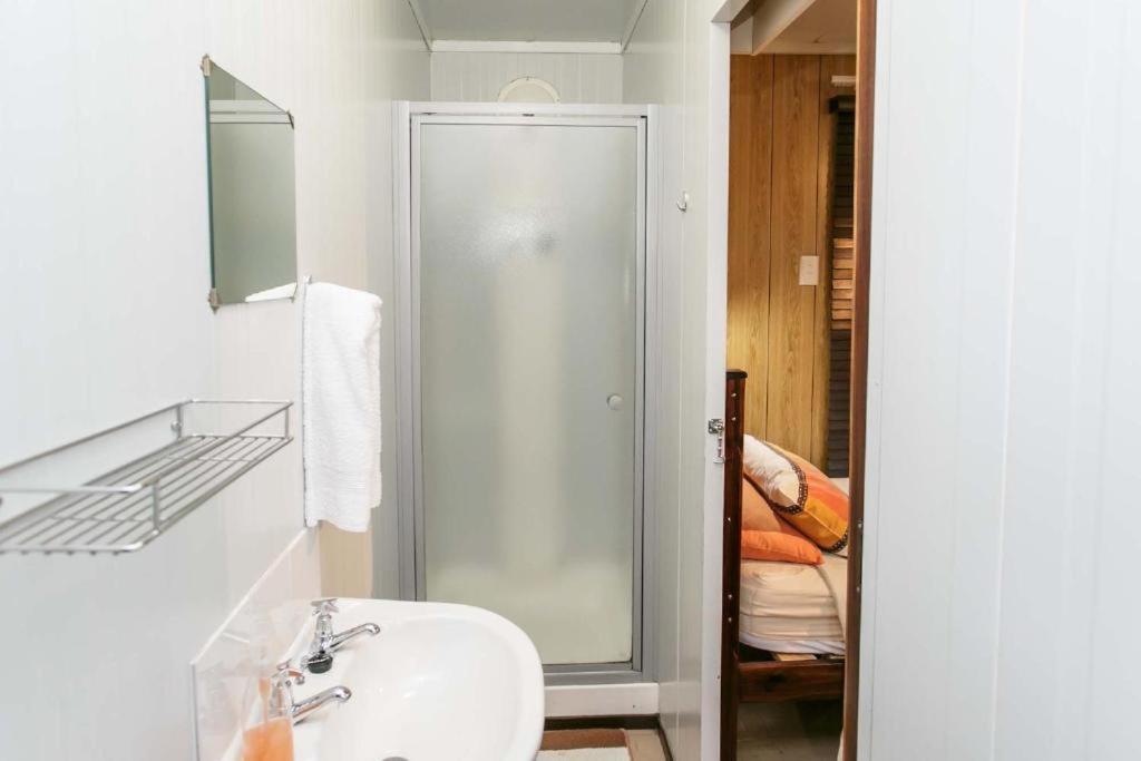 Sunbell Ventures Guesthouse Cape Town Exterior photo