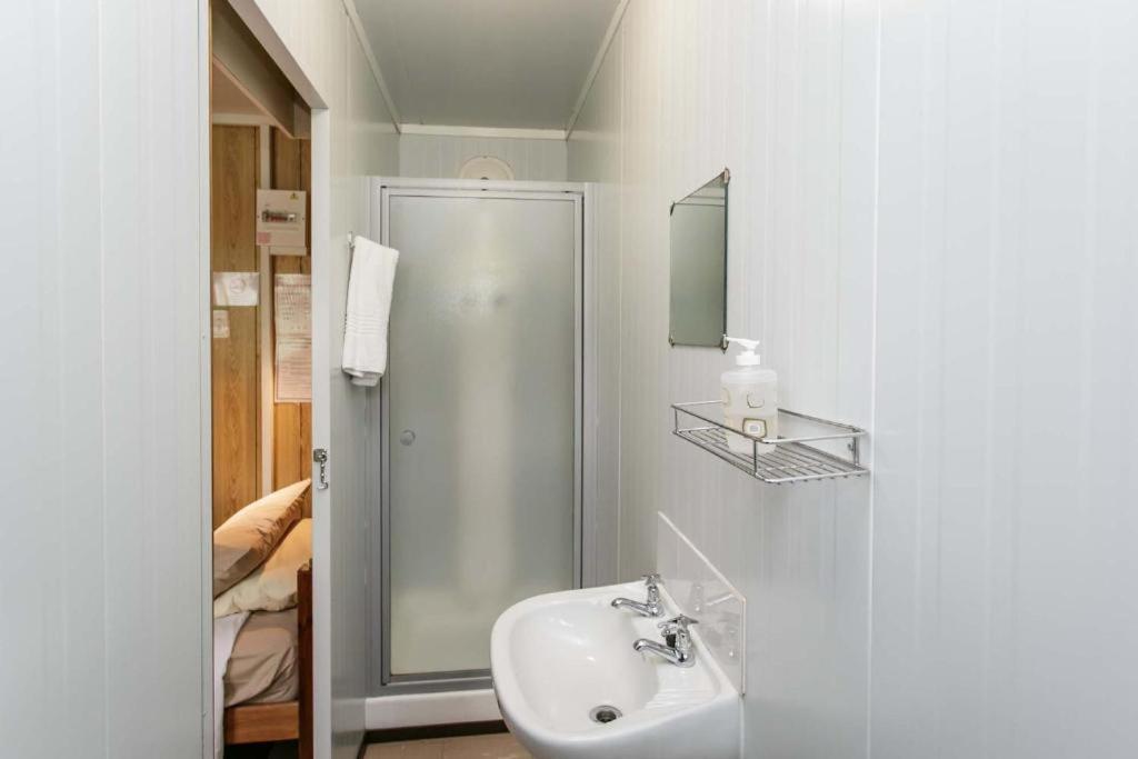 Sunbell Ventures Guesthouse Cape Town Exterior photo